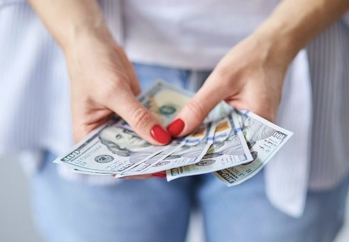 Why Am I Not Making Money Online? (5 Reasons Revealed)